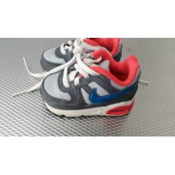 Nike schoentjes maat 19.5. Zo goed als nieuw