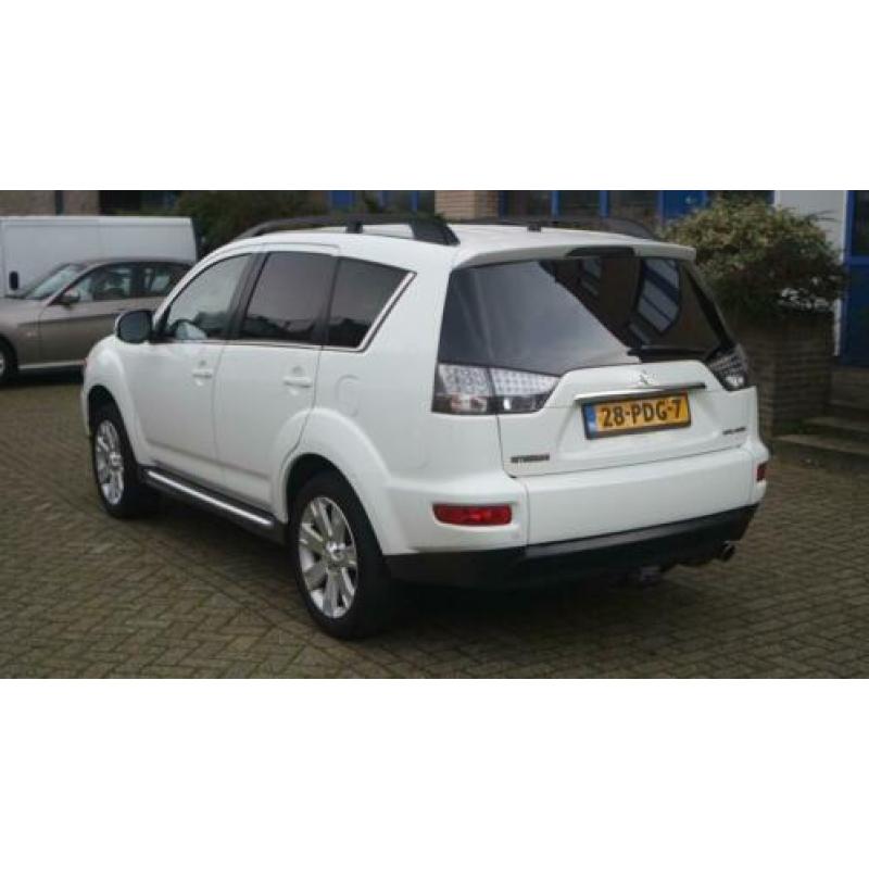 Mitsubishi Outlander 2.0 2WD Intro Edition