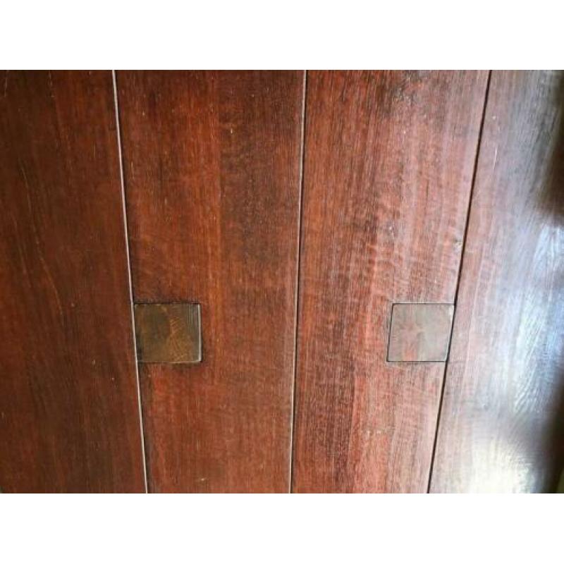 Prachtige houten eettafel, 2 mrt bij 1 mtr