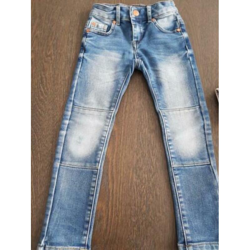 DDD en We jeans maat 110