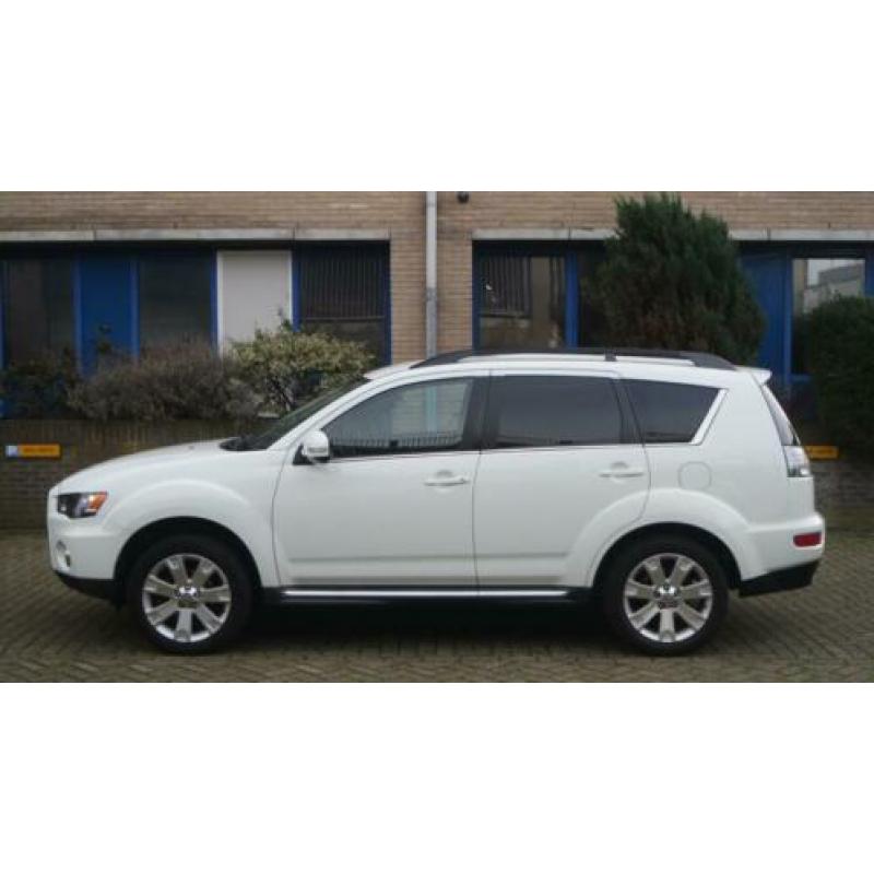 Mitsubishi Outlander 2.0 2WD Intro Edition