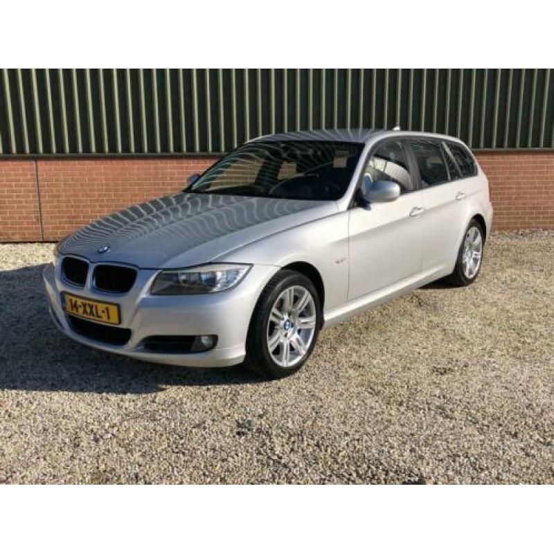 BMW 3-serie Touring 318i High Executive- LEDER-NAVIGATIE-CLI