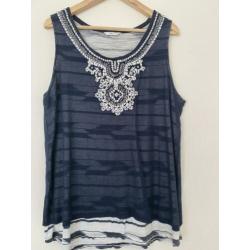 Miss Etam top maat 50