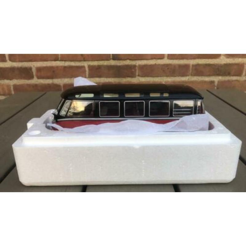Volkswagen Bus T1 "Samba"1962, Rood / Zwart