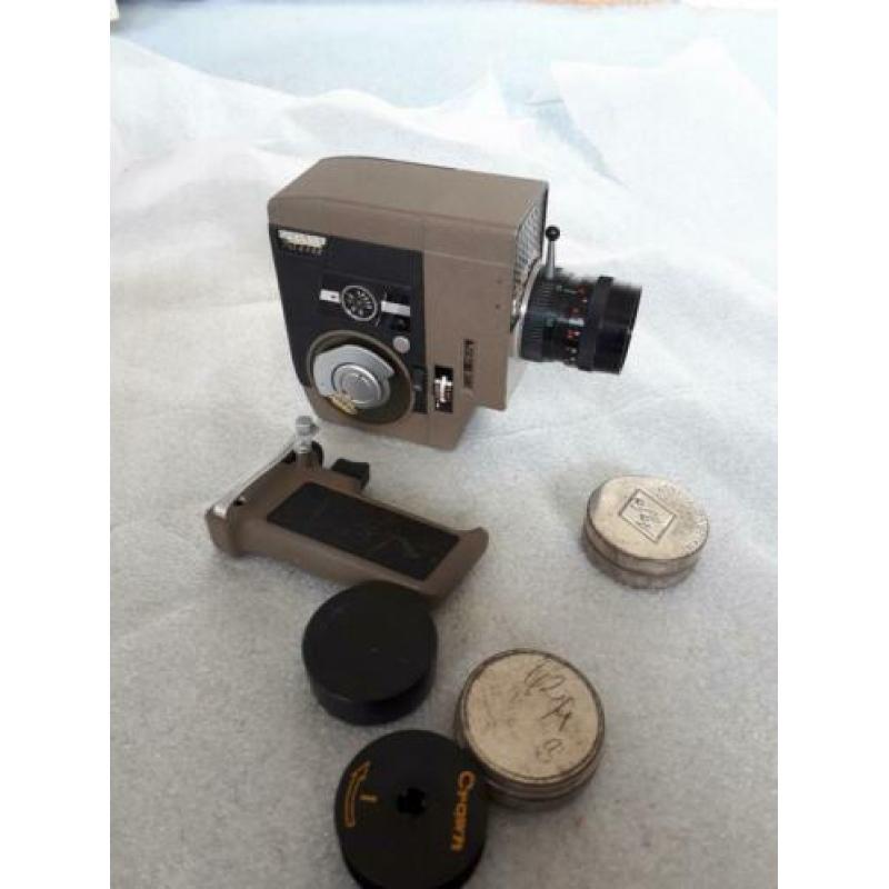 Crown 8 filmcamera model 501.