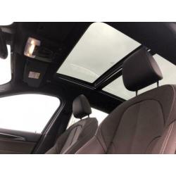 BMW X1 xDrive20iA High Executive Model xLine / Uitgebreide L