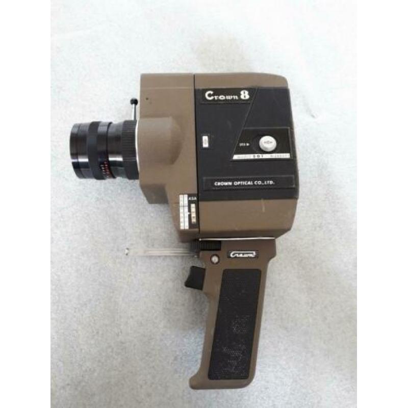 Crown 8 filmcamera model 501.