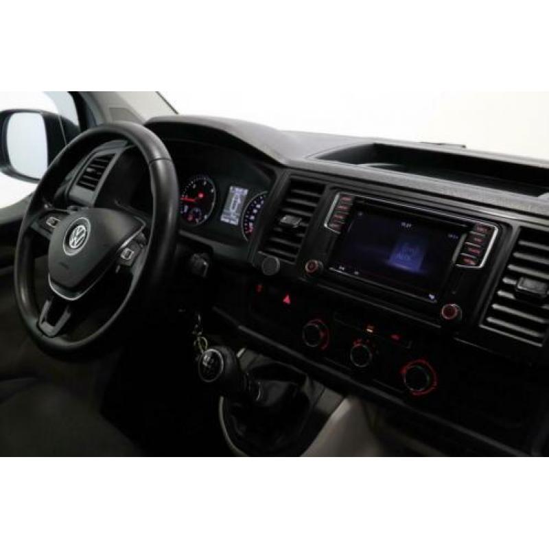 Volkswagen Transporter 2.0 TDI 140PK L2H1 - Airco - Navi - C