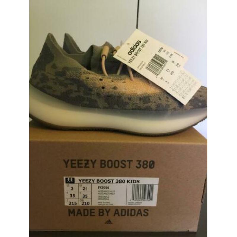 Yeezy Mist maat 35