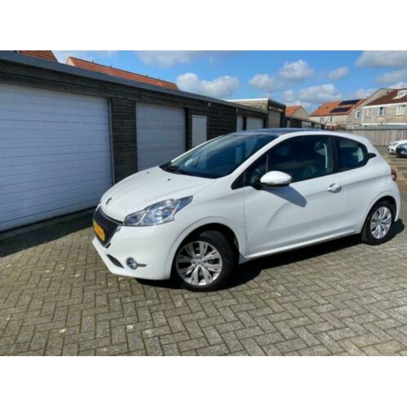 Peugeot 208 1.2 VTI 60KW/82PK 3-D 2012 Wit