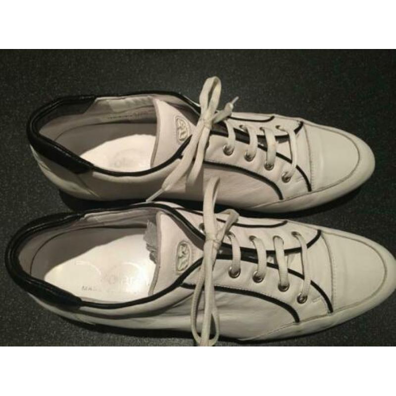 Witte Volare veterschoenen van zeer soepel leder maat 43
