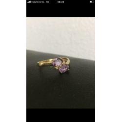 Prachtige NW 9 krt gouden ring met 2 facet gesl. amethisten