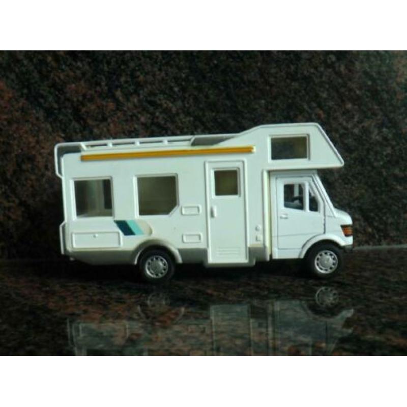 Alkoof camper mercedes