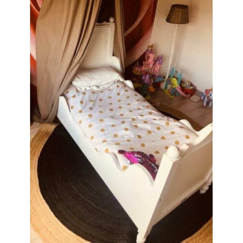 Peuter bed