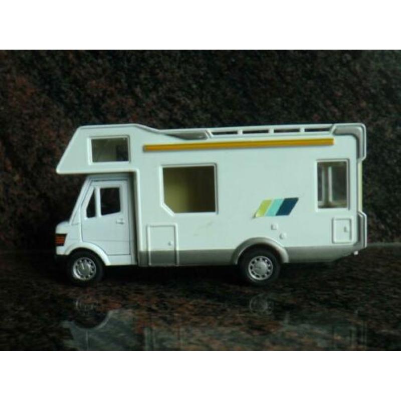 Alkoof camper mercedes