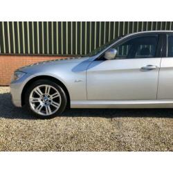 BMW 3-serie Touring 318i High Executive- LEDER-NAVIGATIE-CLI