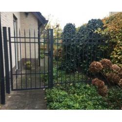 Inlooppoort recht antraciet 100x160cm compleet met palen etc