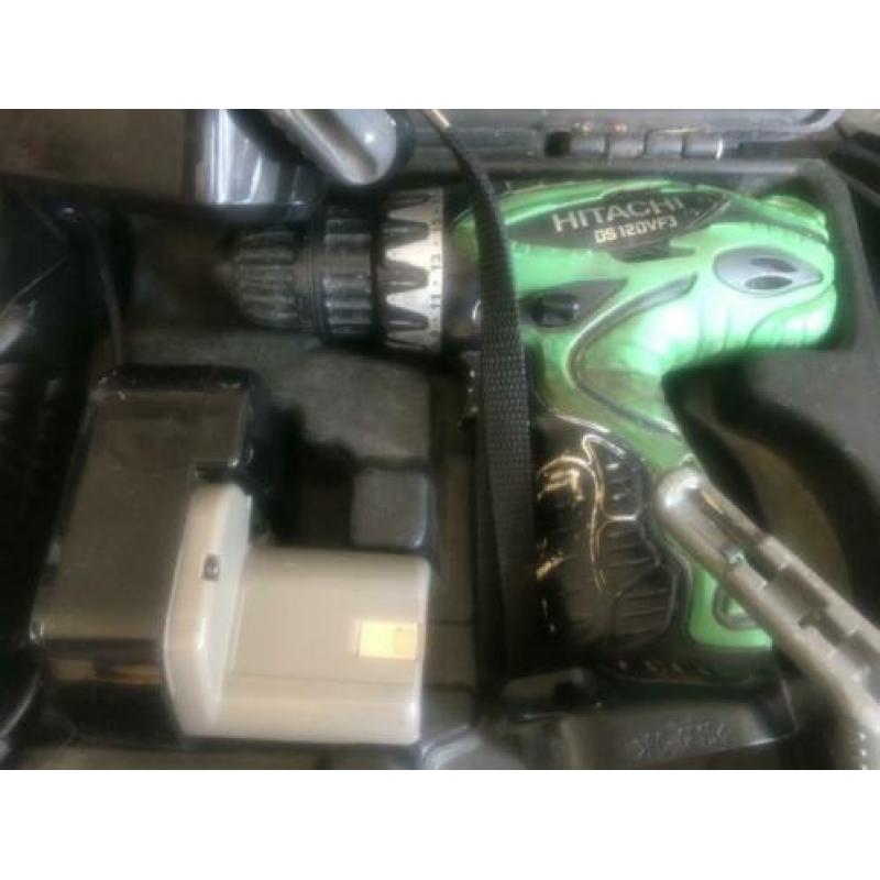 accuboormachine tweemaal Hitachi
