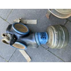 Duitse gasmaskerbus + gasmasker