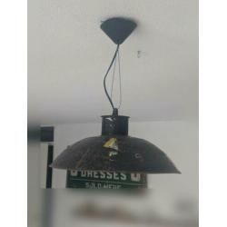 Industriële plafondlamp