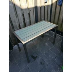Te koop rvs tuin tafel