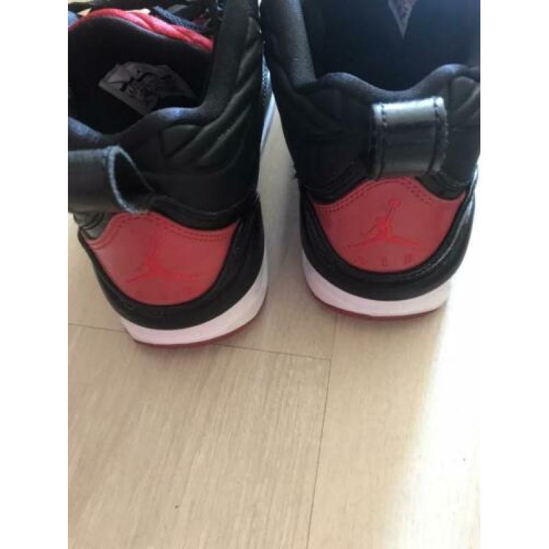 2 paar Jordans maat 39