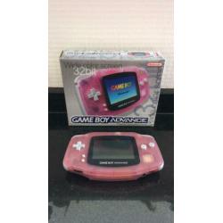 Game boy Advanced met 4 spelletjes