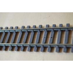 Peco flex rail, messing uitvoering, HO, goede staat.
