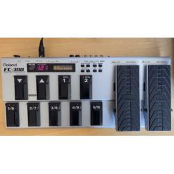 Roland vg99 vg-99 gitaar synthesizer en footcontroller