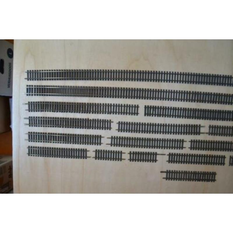 Peco flex rail, messing uitvoering, HO, goede staat.