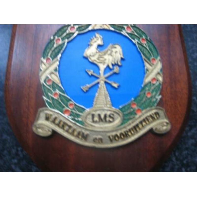 wapenschild -LMS = Luchtmacht Meteorologisch Squadron