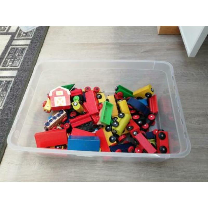Houten trein, Thomas