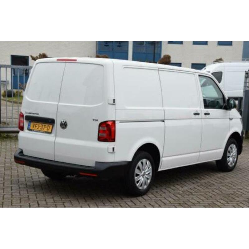 Volkswagen Transporter T6 2.0 TDI 102pk L1H1 Comfortline 11-