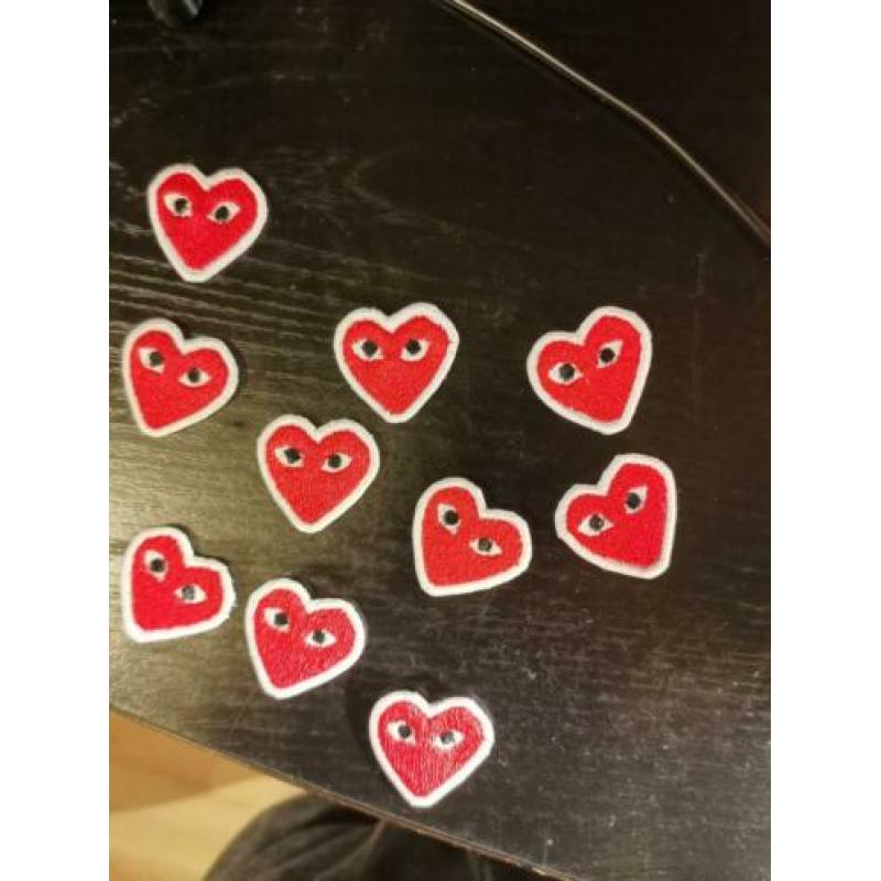 Comme des Garçons patches, Bape, Supreme, Off White, Nike