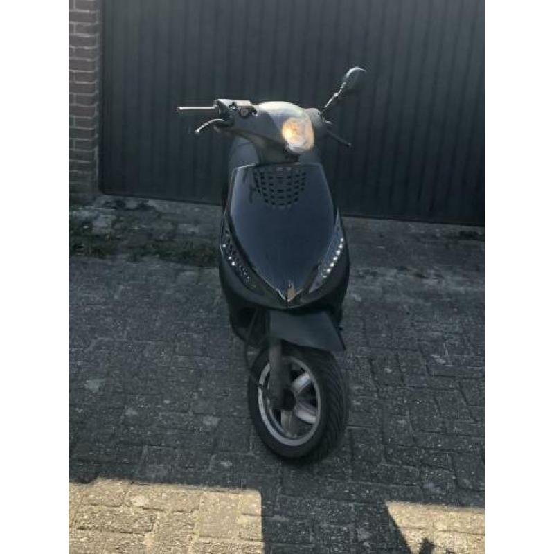 Zip 4takt brom 2009 lichte opknapper