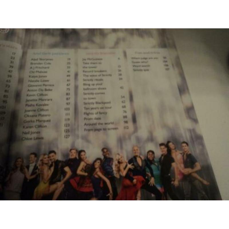 Official Strictly Come Dancing Annual 2017