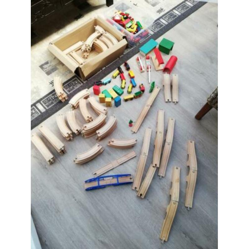 Houten trein, Thomas