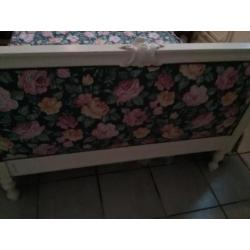 Antiek bed