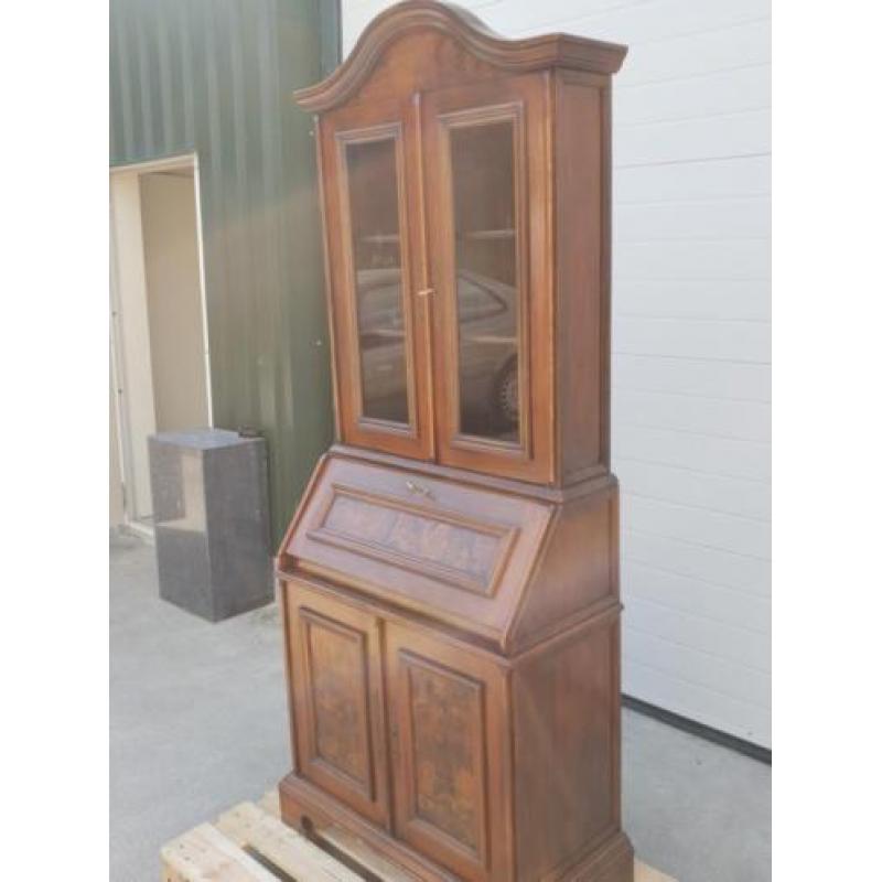 Antiek bureau