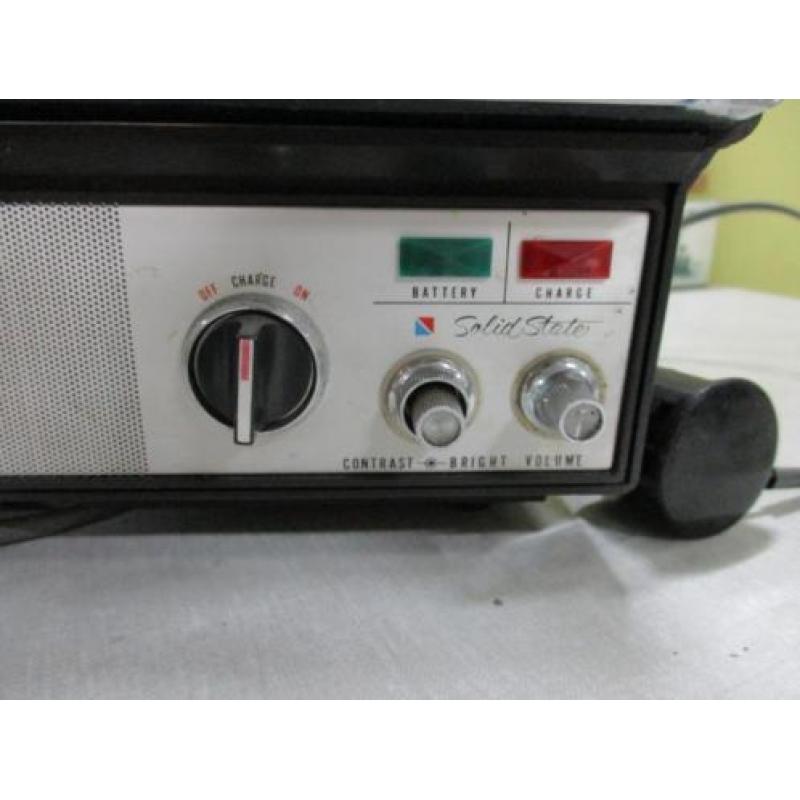 Vintage transistor TV National TR 932B'