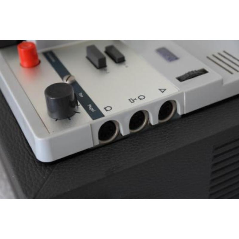 Uher 704 bandrecorder met banden
