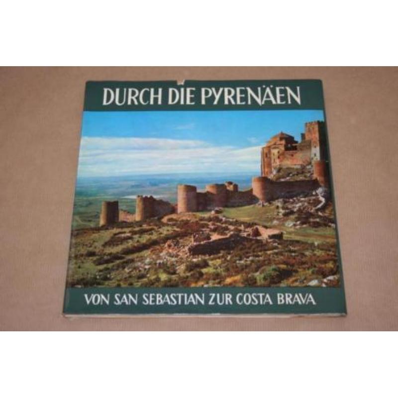 Prachtig oud fotoboek over de Pyreneeën - 1961 !!