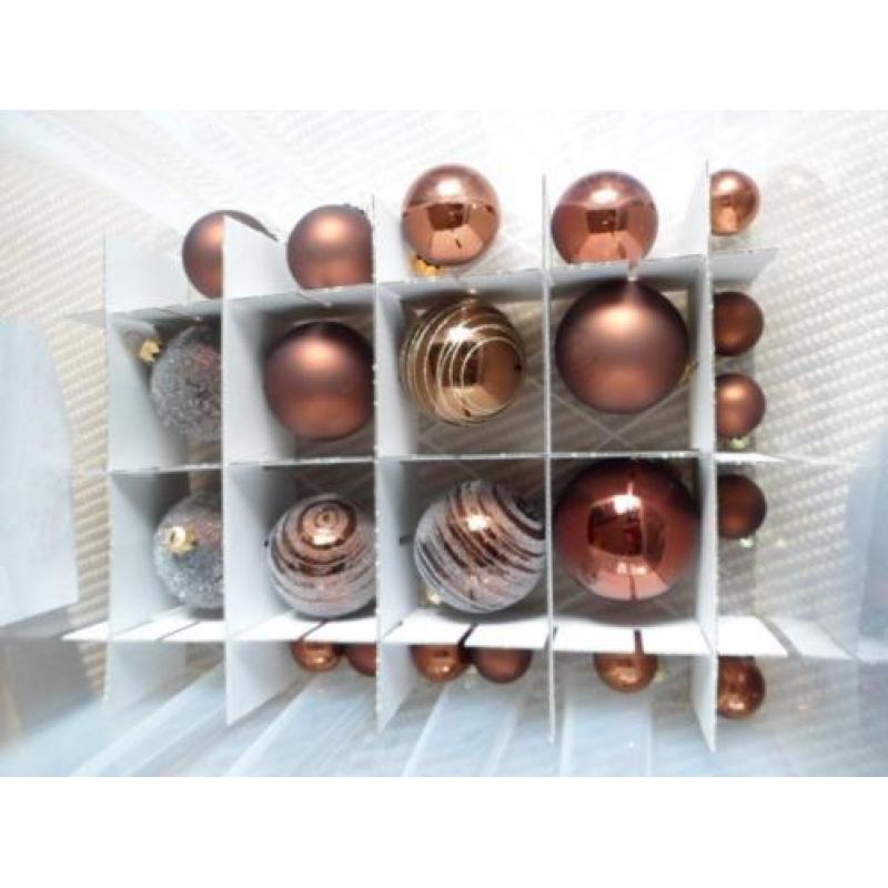 55 bruin en 25 goudkleurig kerstballen en piek (glas)