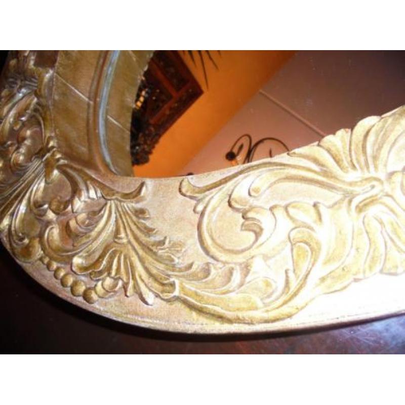 Mooie Grote Luxe spiegel 79cm/54 cm..Barok style