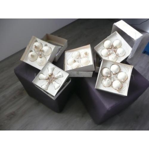 Kerstballen wit met sterren
