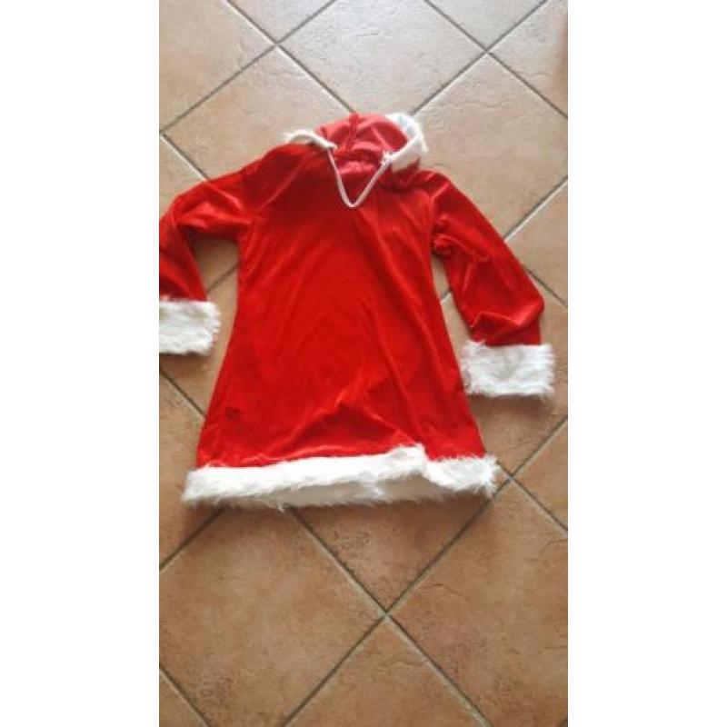 Kerststoelmutsen kerstjurkje