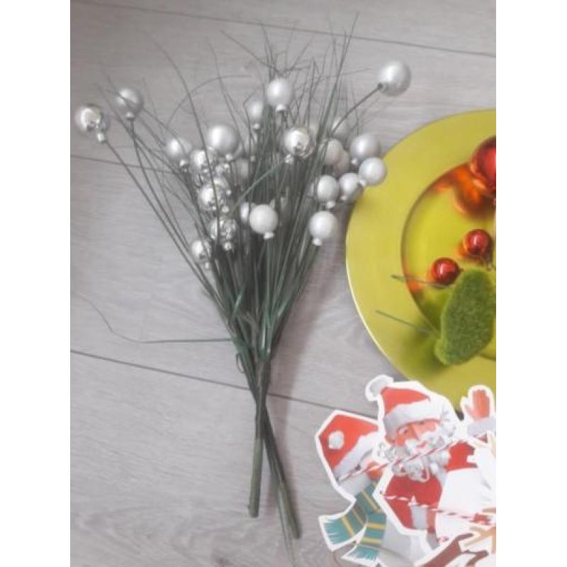 Kerstdecoratie en kerstballen