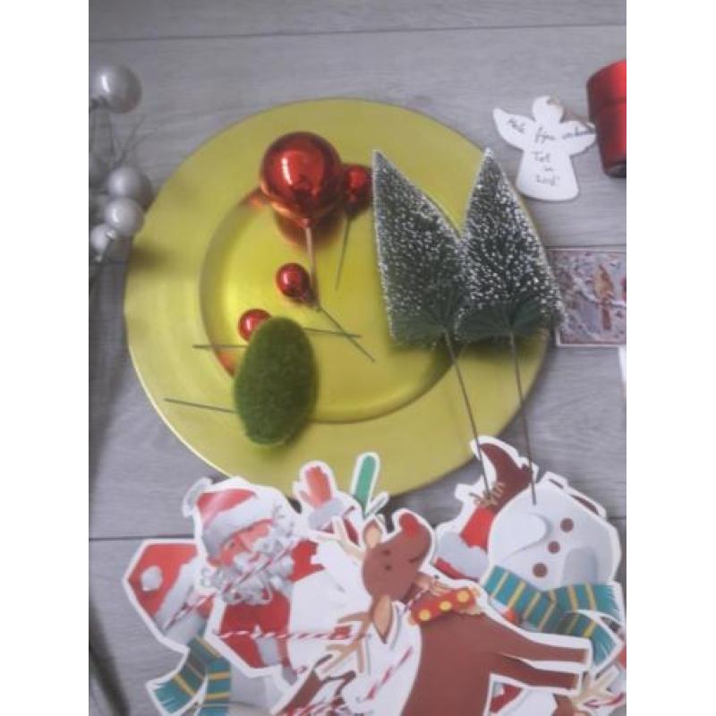 Kerstdecoratie en kerstballen