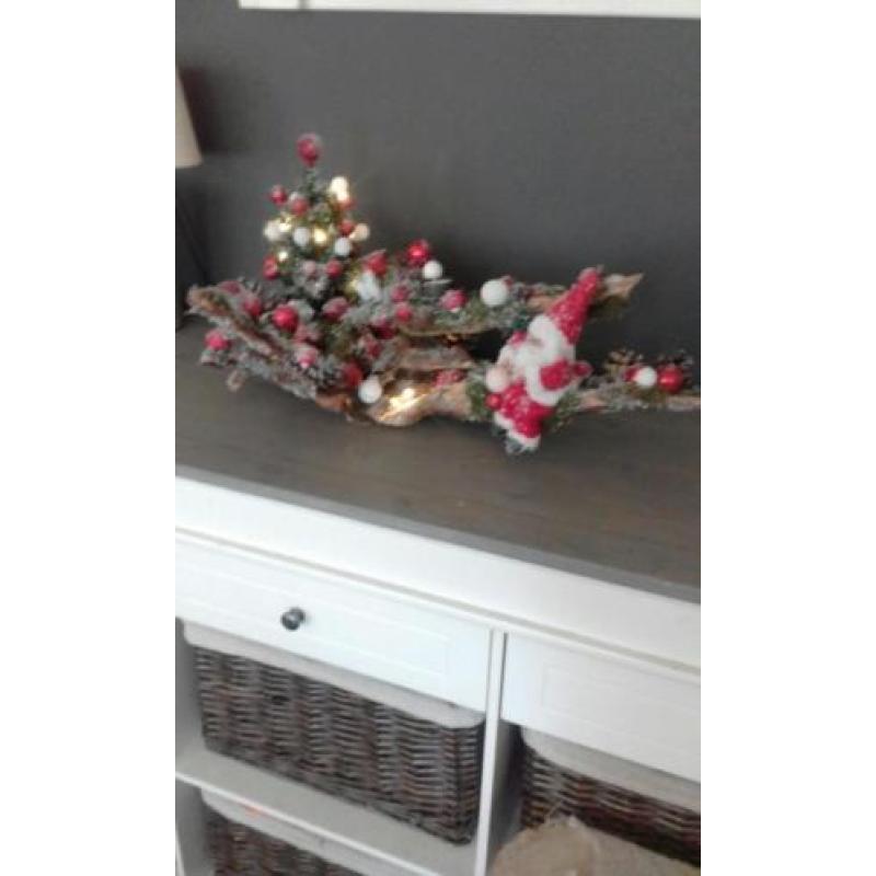 Te koop mooi kerststuk.