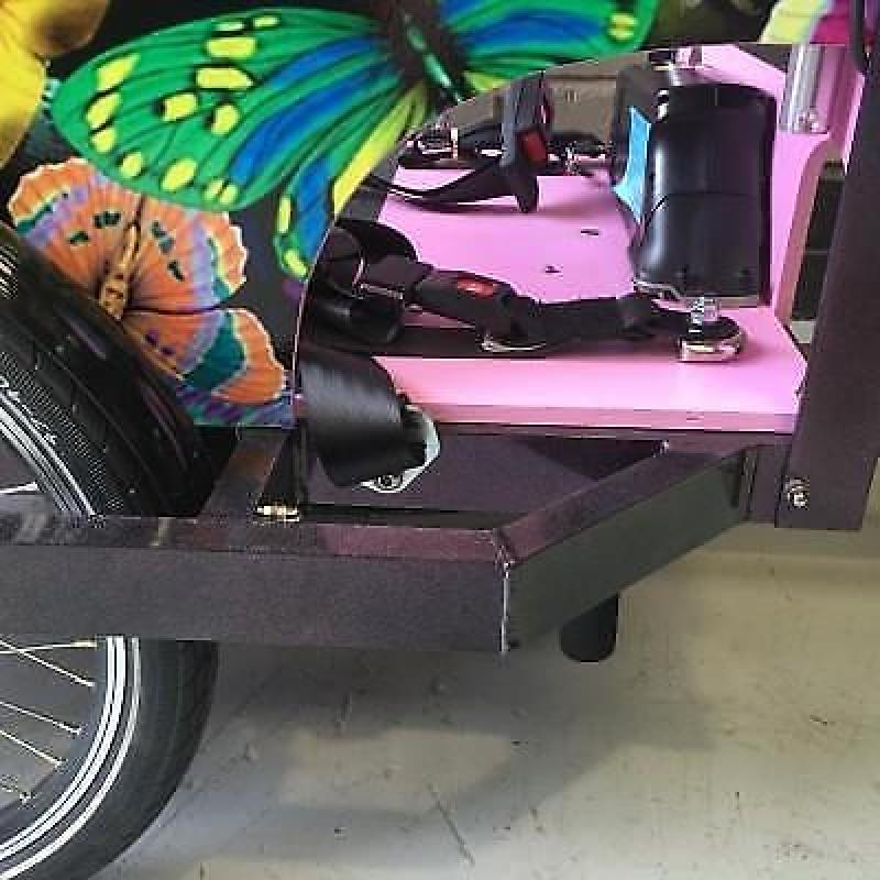 Elektrische bakfiets speciaal voor rolstoel vervoer
